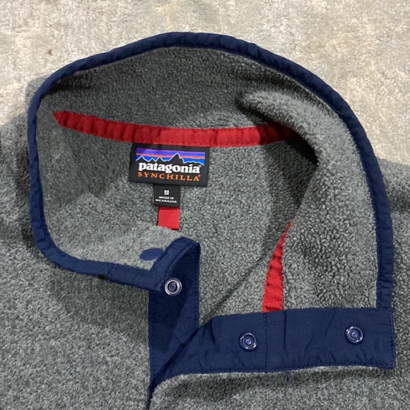 Patagonia Synchilla 1/2 snap fleece jacket Medium - Picture 3 of 6